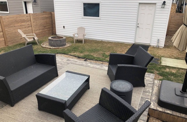 One Bedroom Basement For Stay