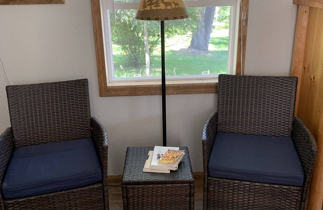 One bedroom cabin located about two blocks from Flathead Lake and the public bea