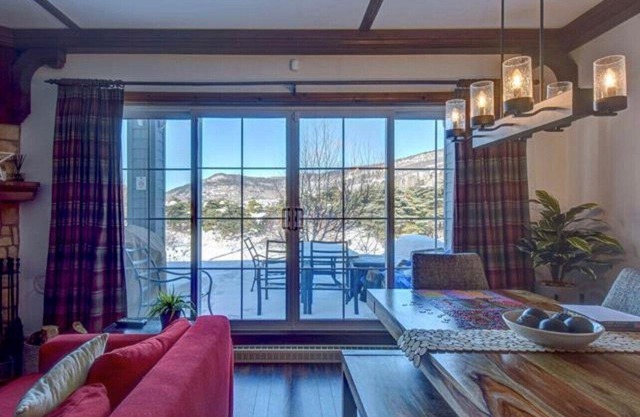 One bedroom condo fully equipped with Fireplace