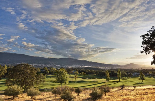 One bedroom condo at Angels Camp, Ca. in the heart of the gold country.