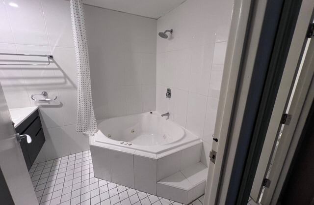 One Bedroom Deluxe Spa Apartment