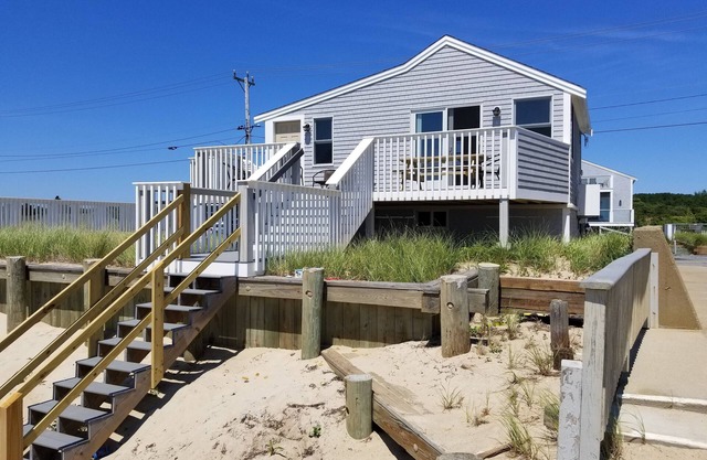 Neues Haus direkt am Privatstrand mit Klimaanlage