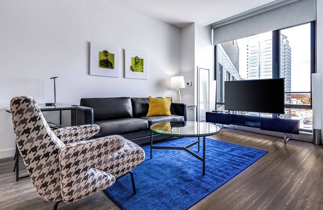 One Bedroom in Amazing Stamford Location