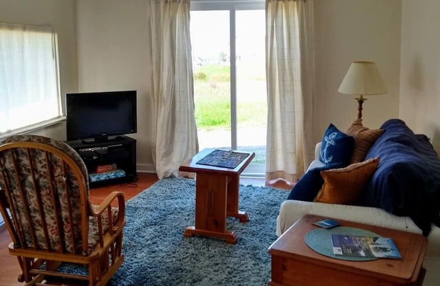 one bedroom one bath ocean view duplex home