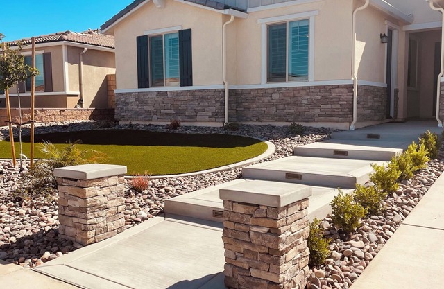 One bedroom private entry casita close to Temecula wine country.