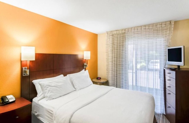 One Bedroom Queen Suite with sofa bed and fully equipped kitchen