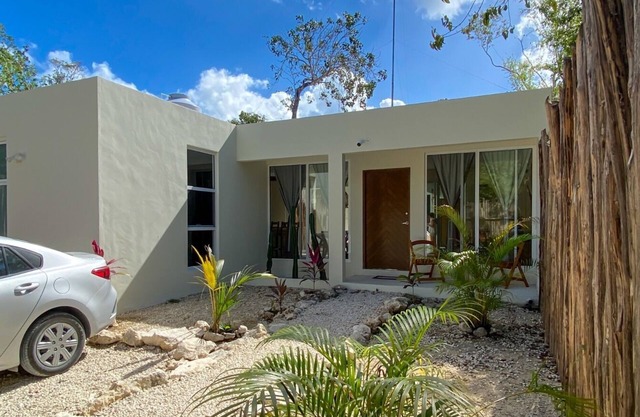 One Bedroom Villa 10 min to the beach with a private pool!
