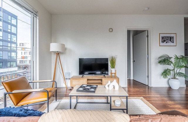 One bedroom with plenty of natural light and parking (pet friendly)