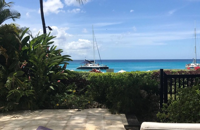 One Coral Cove-Best Apartment mit zwei Schlafzimmern in Barbados.