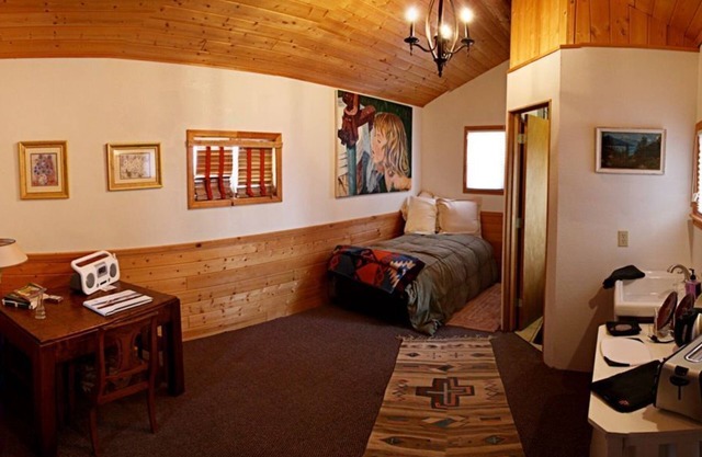 One-Man- Fisherman Cabin