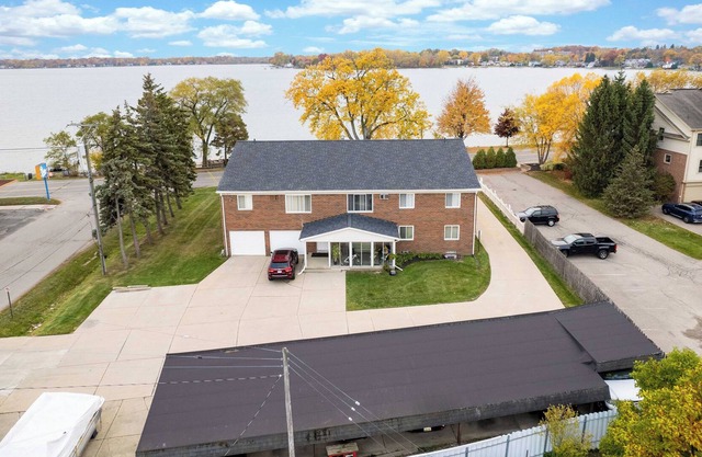 ONE11 Residences Apartment - Walled Lake