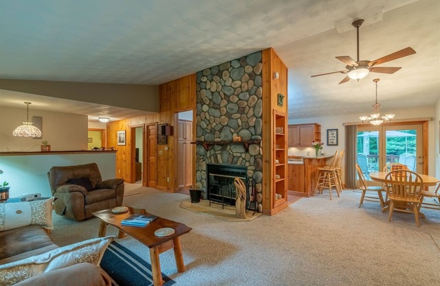 Oneida Pines Mountain Retreat | 3 Bed, 3 Bath
