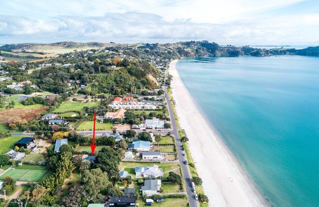 Onetangi Beach Cottage - Onetangi Bach