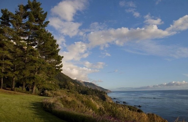 Oceanfront Romantic Big Sur Cottage mit herrlichem Blick auf die Küste