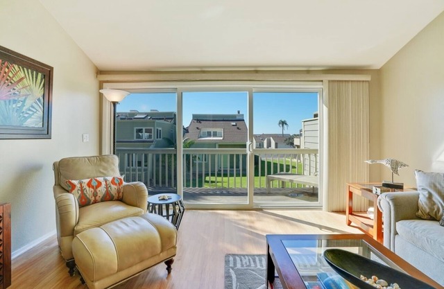 Nur Schritte zum Strand! Einwandfreier Stadthaus in Sea Bluff