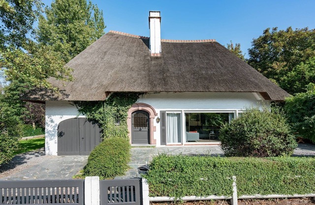Villa in Oostduinkerke in Strandnהhe
