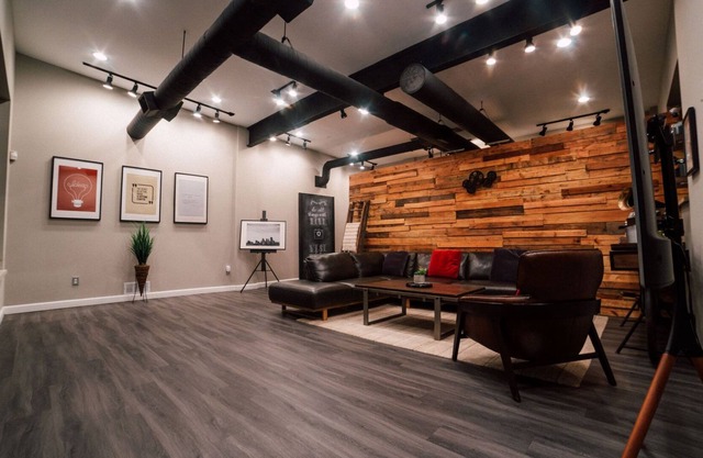 Open Concept Downtown Farmington Industrial Space.