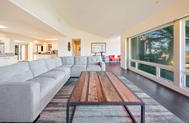 Ocean view, dog-friendly home with central AC and grill