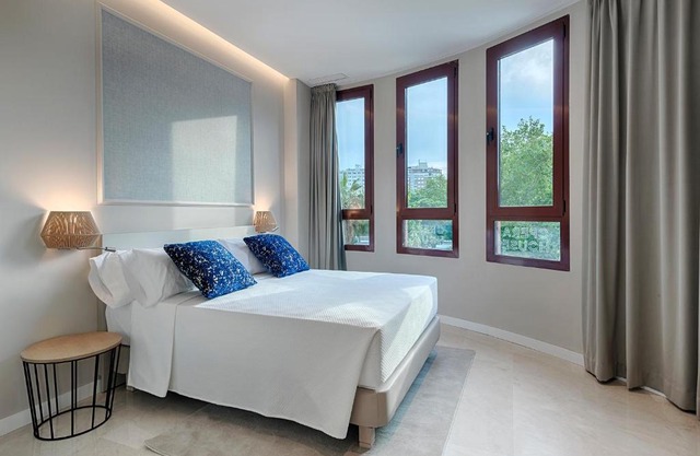 Opera House Valencia B&B