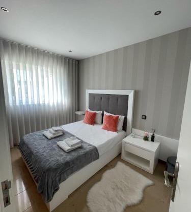 OPORTO House AL