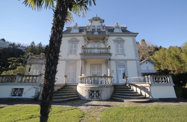Gegenüber Isola Bella, angesehensten und romantische Wohnung in einer alten Villa