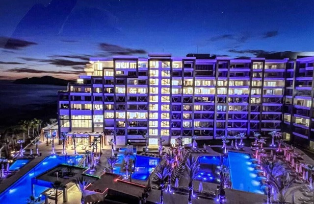 Opulent 4-Bed Penthouse, Jacuzzi, Butler & Ocean Views, Garza Blanca, Los Cabos