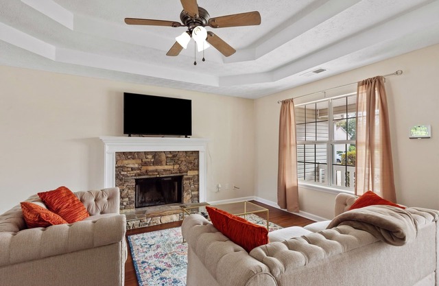 Opuluxe Cozy Covington Home