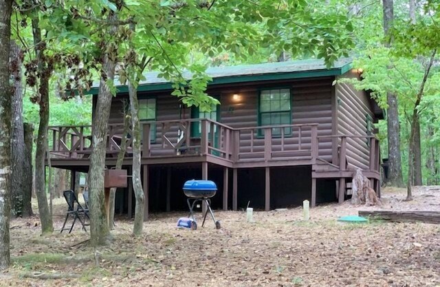 Orange Blossom 1 Bedroom Cabin Sleeps 6, Stocked Pond off Deck.