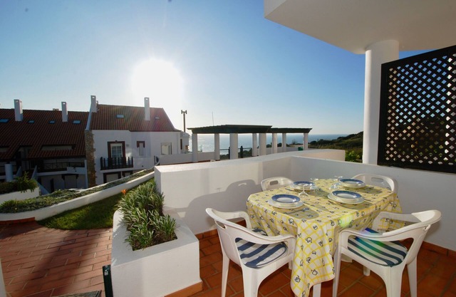 Orange - Apartment mit Meerblick im Erdgeschoss in einer fantastischen Anlage mit 3 Pools