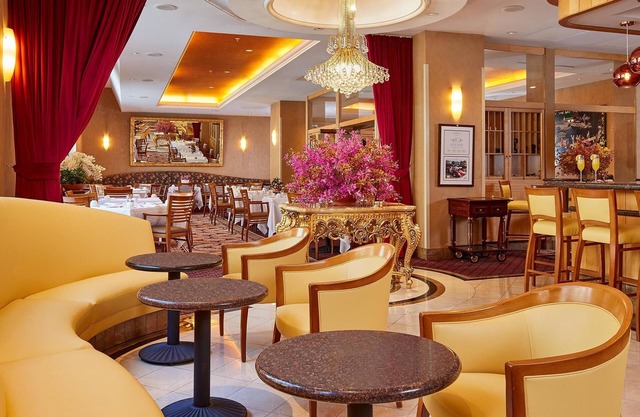 Orchard Hotel