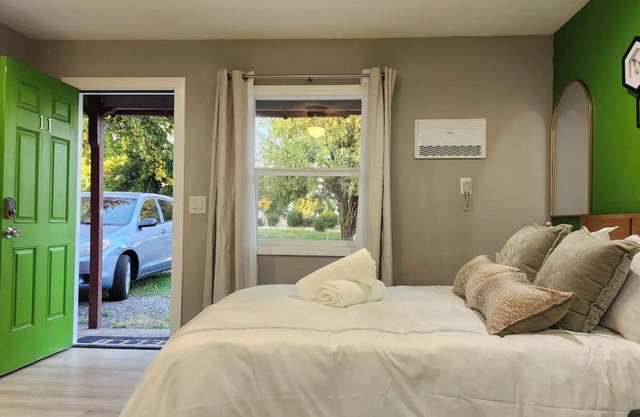 Orchard Oasis, Private Studio, Downtown Chico Unit #11