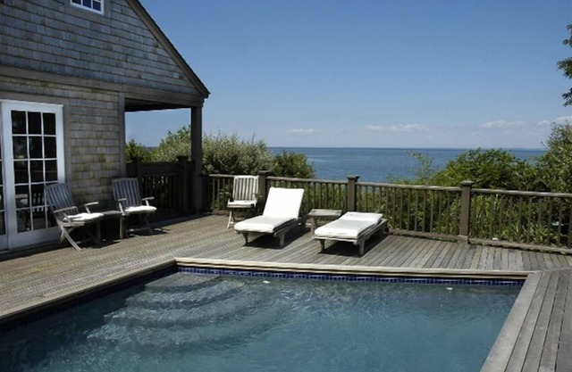 Sound Front Home mit schöner Aussicht, Privatstrand und beheiztem Gunite Pool