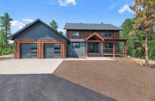 This beautiful cabin has everything you need as a home base for all of your Black Hills adventures!