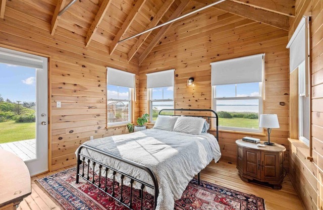 Osprey’s Landing- Executive oceanfront beach house