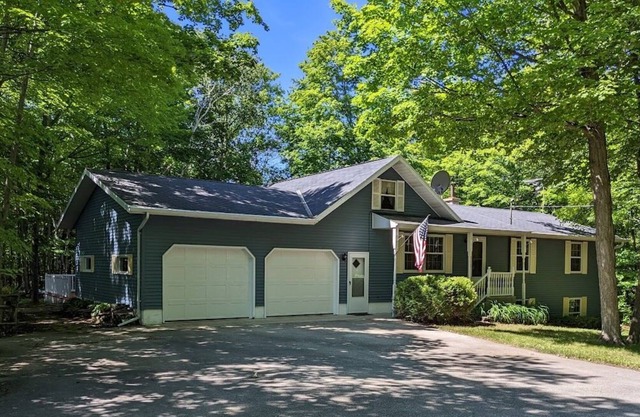 *New Listing* 'Our Happy Place' Can be yours too!