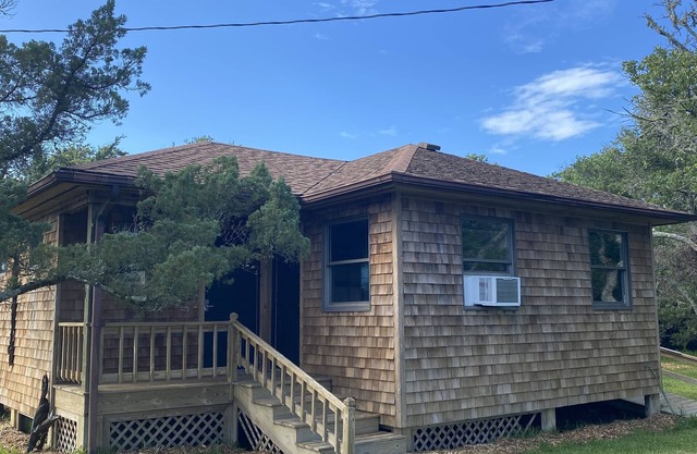 Our Lucky Charm is a cottage on the waterway in Hatteras Village