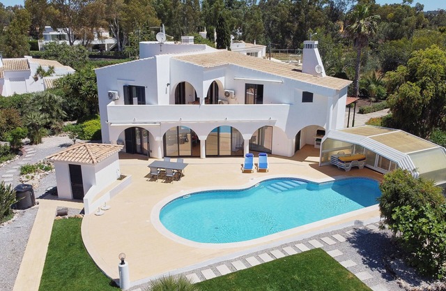 Our Portuguese Paradise - Large villa & pool in private, beautiful surroundings