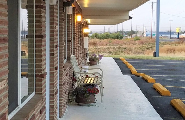 Out West Motel