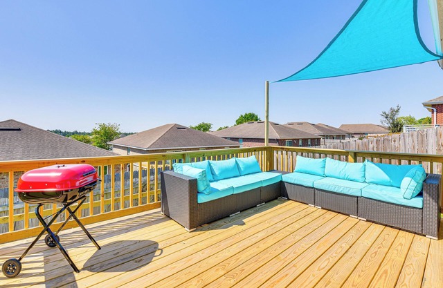 Outdoor Entertaining Space: Family Home in Milton