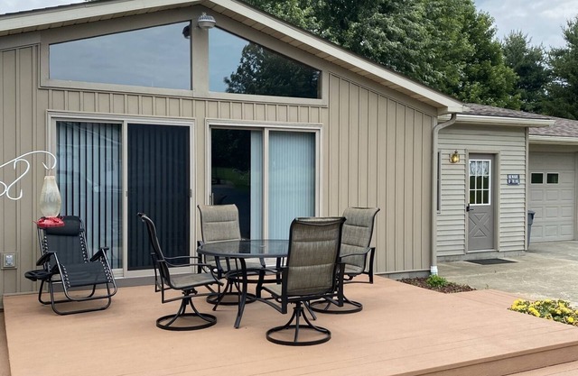 Outdoor Enthusiasts Paradise - Golf Amenities