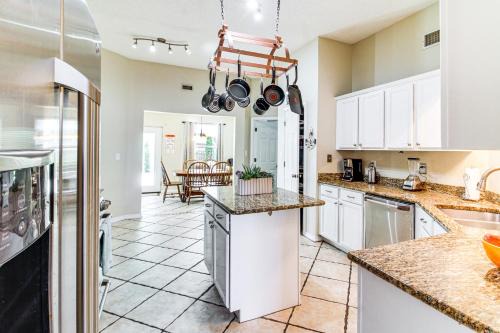 Outdoor Oasis Group Getaway in Pensacola!