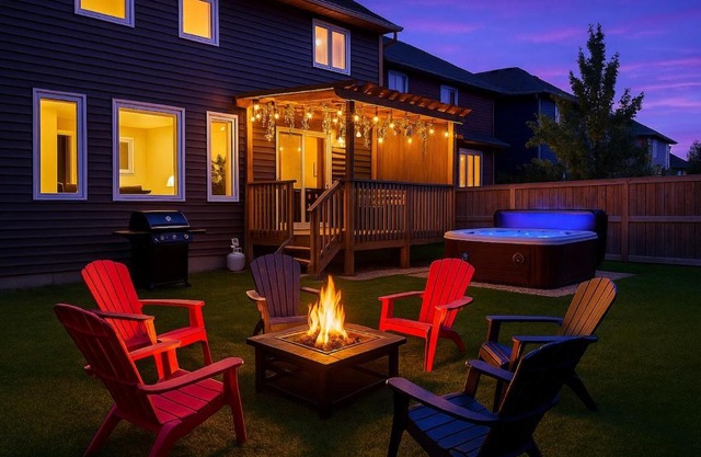 Outdoor Oasis-Hottub-BBQ-Firetable-AC-KingBd-85in TV