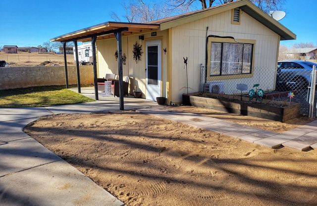 Outdoor opportunities around in Prescott; Hiking, Kayaking or star gazing
