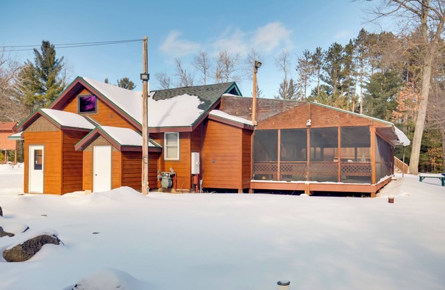 Outdoor Wet Bar: Spacious Eagle River Retreat!
