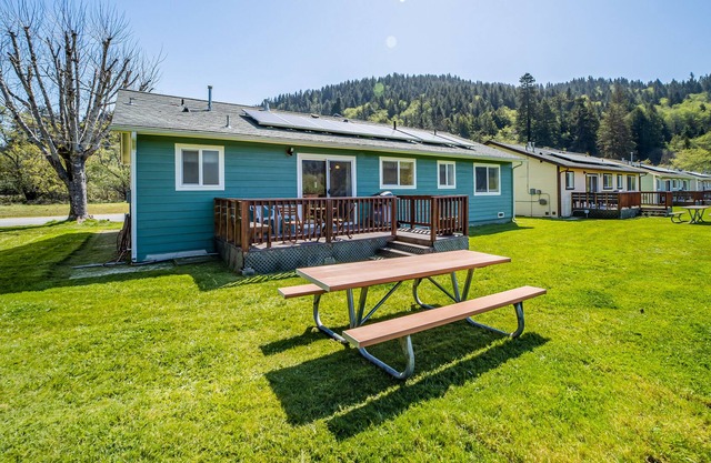 Outdoorsy Retreat w/ Two Spaces, Free WiFi, Great Location & Full Kitchen