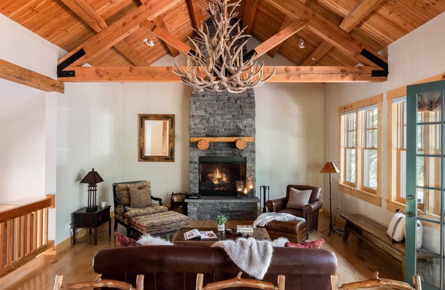Outpost: Granite Ridge Homestead 3093 - Hot Tub!