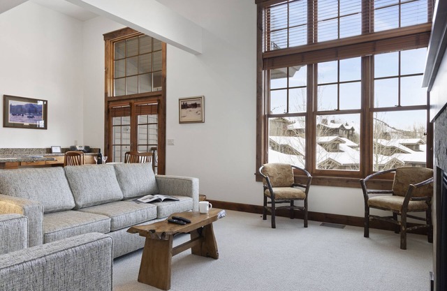 Outpost: Love Ridge 242- Close to town!