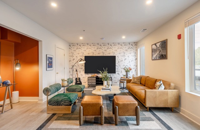 Outrider 109 by AvantStay | Prime Central Location, Close to Broadway