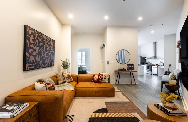 Outrider 113 by AvantStay | Private Balcony + Close to Broadway, ADA Accessible