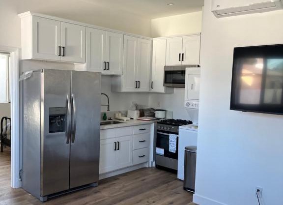 Outstanding new 1 bedroom 1 Bath